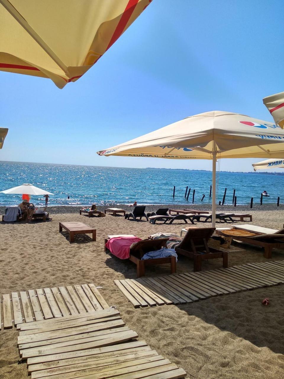 Guest House Anna Σουχούμι Εξωτερικό φωτογραφία